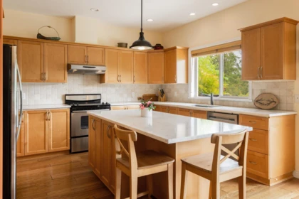 Breakfast Nook Photo of 960 Harbour View Place, Bowen Island, BC