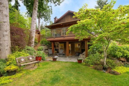 Front Yard Photo of 960 Harbour View Place, Bowen Island, BC
