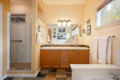Powder Room Photo of 960 Harbour View Place, Bowen Island, BC