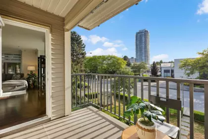 Laundry Room Photo of 202 8084 120a Street, Surrey, BC