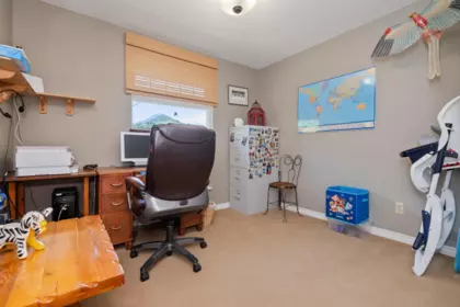 Mudroom Photo of 21035 Swallow Place, Hope, BC