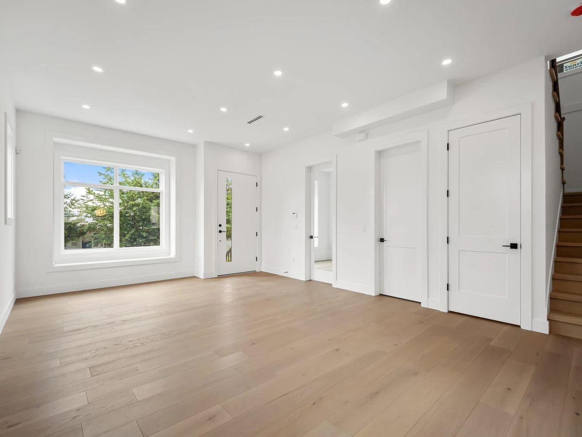 Dining Area Photo of 4 6885 Aubrey Street, Burnaby, BC