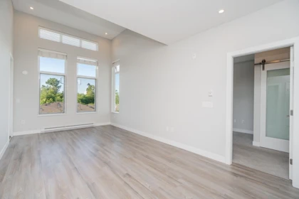 Powder Room Photo of 502 15436 31 Avenue, Surrey, BC
