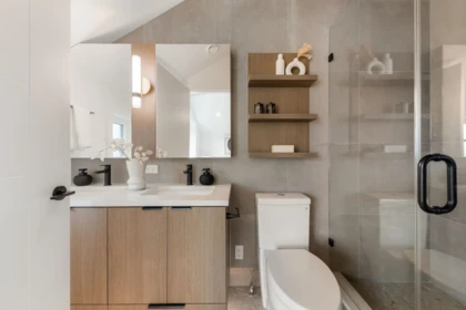 Mudroom Photo of 1 552 Kaslo Street, Vancouver, BC