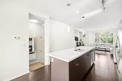 Primary Bathroom Photo of 23 13886 62 Avenue, Surrey, BC