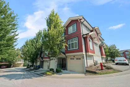 Swimming Pool Photo of 23 13886 62 Avenue, Surrey, BC