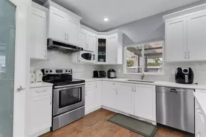 Breakfast Nook Photo of 6287 167b Street, Surrey, BC