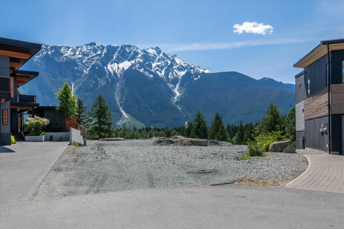 Family Room Photo of 1770 Pinewood Drive, Pemberton, BC