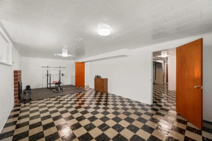 Entry Foyer Photo of 2120 Ware Street, Abbotsford, BC