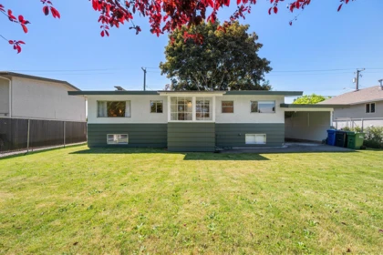 Swimming Pool Photo of 2120 Ware Street, Abbotsford, BC