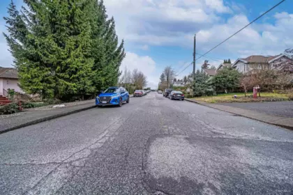 221 W 28th Street, North Vancouver, BC, North Vancouver — Single Family Residence for sale