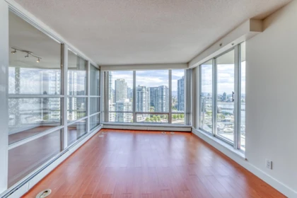 2101 1228 Marinaside Crescent, Vancouver, BC, Vancouver — Apartment/Condo for sale