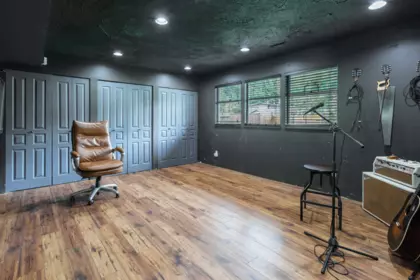 Basement Recreation Room Photo of 1853 Windermere Avenue, Port Coquitlam, BC