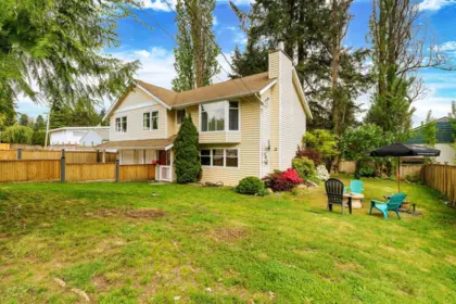 Staircase Photo of 1853 Windermere Avenue, Port Coquitlam, BC