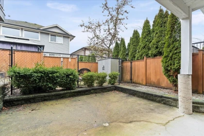 Garden / Landscaping Photo of 24680 103a Avenue, Maple Ridge, BC