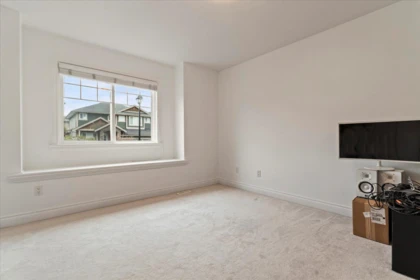 Mudroom Photo of 24680 103a Avenue, Maple Ridge, BC