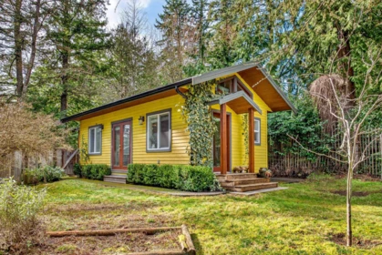 Hot Tub / Spa Photo of 1255 Deer Walk, Bowen Island, BC