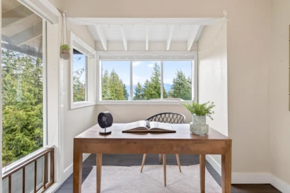 Outdoor Deck Photo of 1255 Deer Walk, Bowen Island, BC