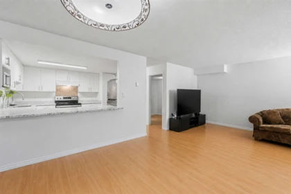 Kitchen Photo of 103 7139 133a Street, Surrey, BC