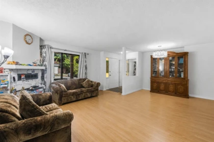 Powder Room Photo of 103 7139 133a Street, Surrey, BC
