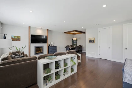 Kitchen Island Photo of 50 15988 32 Avenue, Surrey, BC