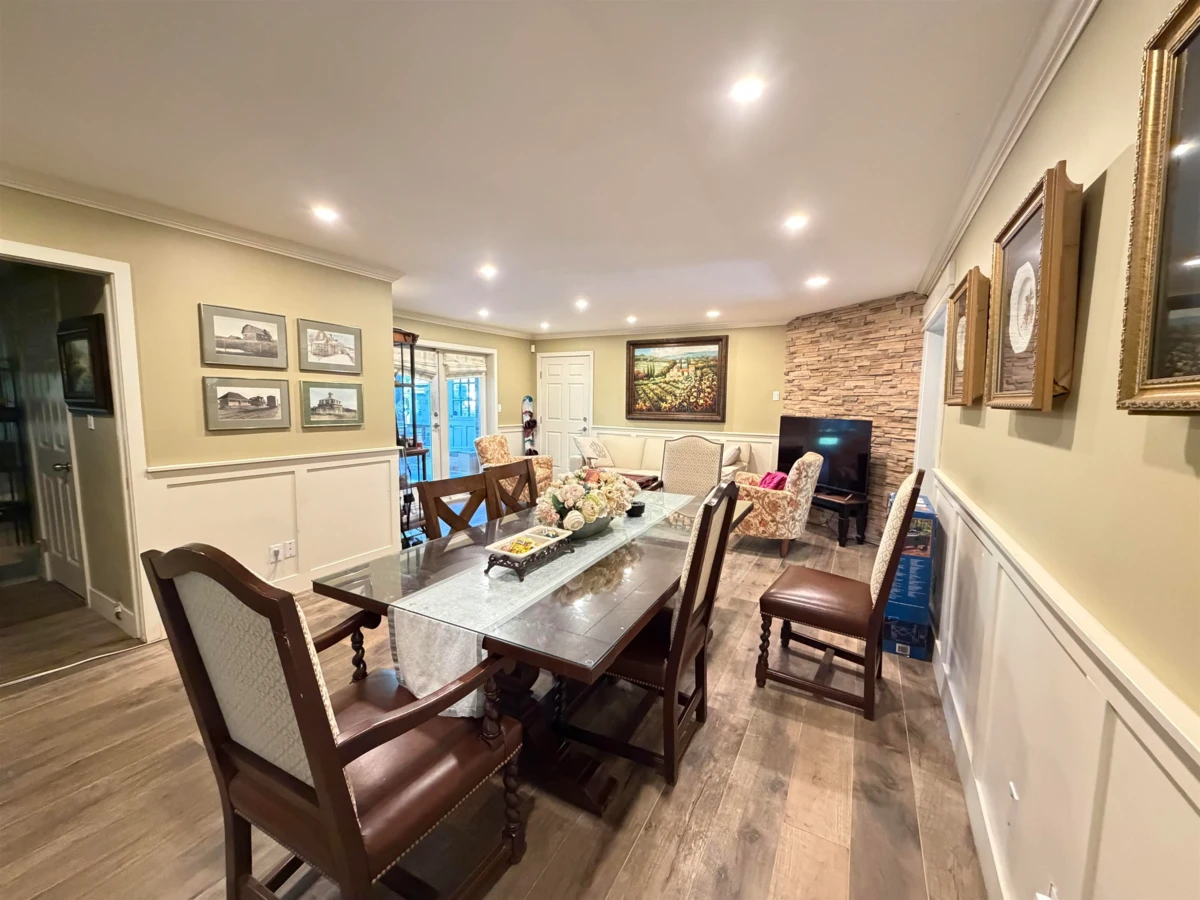 Dining Area Photo of 10591 Granville Avenue, Richmond, BC