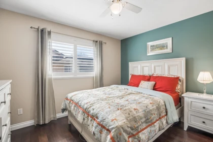 Laundry Room Photo of 8536 142a Street, Surrey, BC