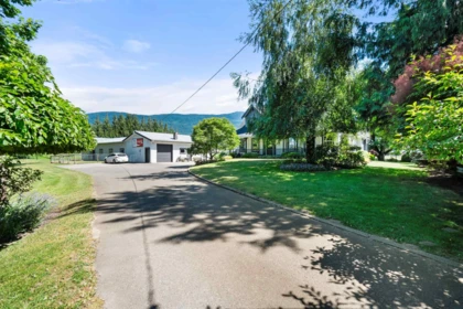4730 Boundary Road, Yarrow, BC, Yarrow — Single Family Residence for sale