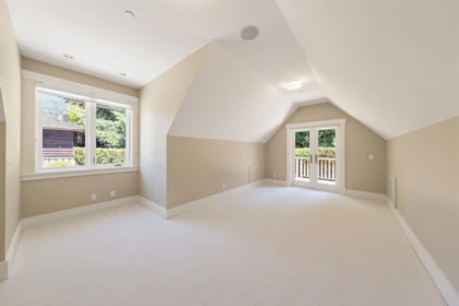 Entry Foyer Photo of 2645 Rosebery Avenue, West Vancouver, BC