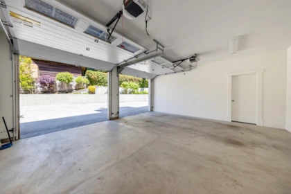 Street View Photo of 2645 Rosebery Avenue, West Vancouver, BC