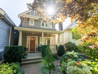 2144 E 4th Avenue, Vancouver, BC, Vancouver — Single Family Residence for sale