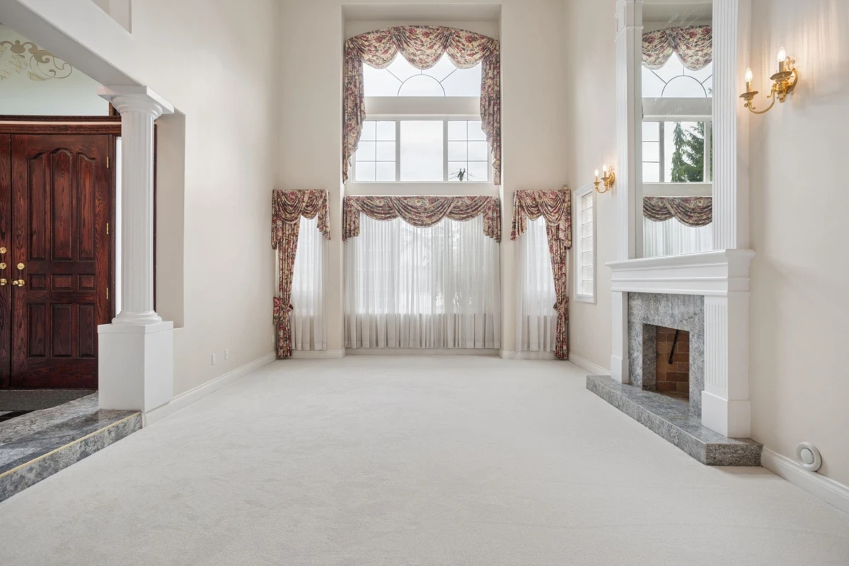 Living Room Photo of 12311 Flury Drive, Richmond, BC