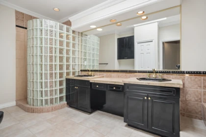 Garage Interior Photo of 12311 Flury Drive, Richmond, BC