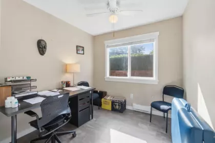 Breakfast Nook Photo of 2 310 Highland Way, Port Moody, BC