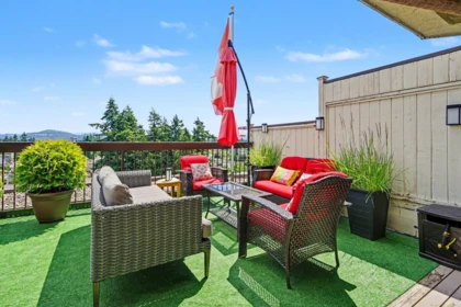 Office / Den Photo of 903 31955 Old Yale Road, Abbotsford, BC