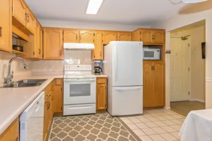 Primary Bedroom Photo of 205 20600 53a Avenue, Langley, BC