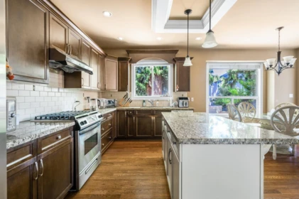 Kitchen Photo of 14771 34th Avenue, Surrey, BC