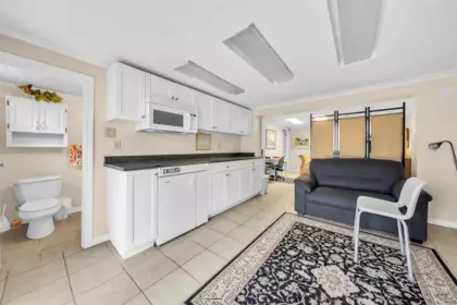 Community Amenities Photo (Clubhouse) of 1049 W 33rd Avenue, Vancouver, BC
