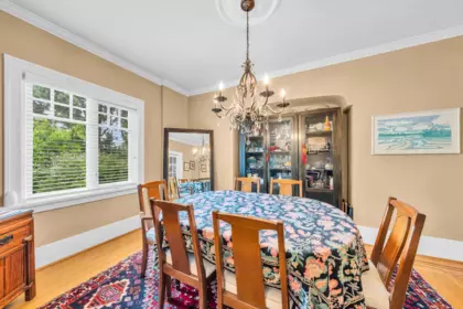 Entry Foyer Photo of 1049 W 33rd Avenue, Vancouver, BC