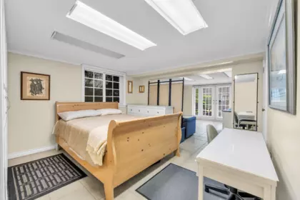 Hot Tub / Spa Photo of 1049 W 33rd Avenue, Vancouver, BC