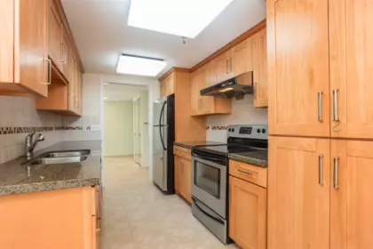 Kitchen Island Photo of 502 5733 Cambie Street, Vancouver, BC