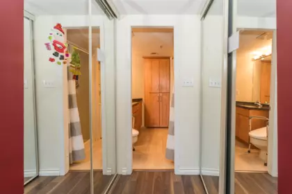 Mudroom Photo of 502 5733 Cambie Street, Vancouver, BC