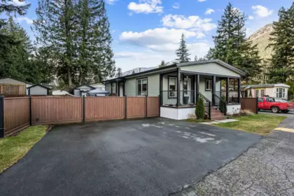 18 63071 Flood Hope Road, Hope, BC, Hope — Manufactured Home for sale