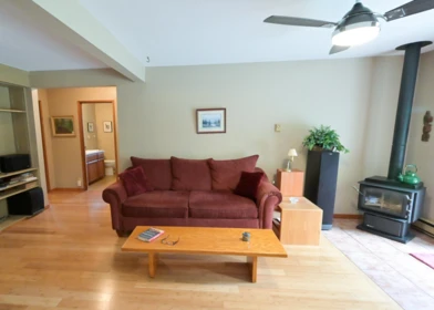 Basement Recreation Room Photo of 6473 Norvan Road, Sechelt, BC