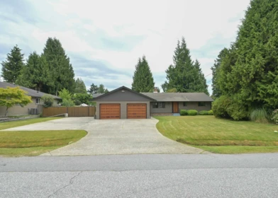 6473 Norvan Road, Sechelt, BC, Sechelt — Single Family Residence for sale
