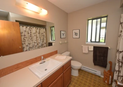 Hallway Photo of 6473 Norvan Road, Sechelt, BC