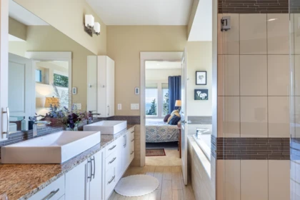 Basement Recreation Room Photo of 5997 Cowrie Street, Sechelt, BC