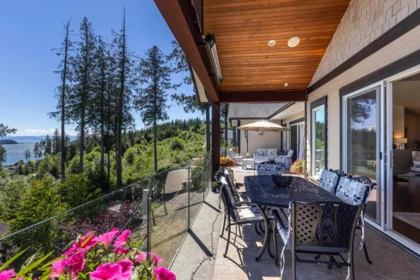 Guest Bathroom Photo of 5997 Cowrie Street, Sechelt, BC