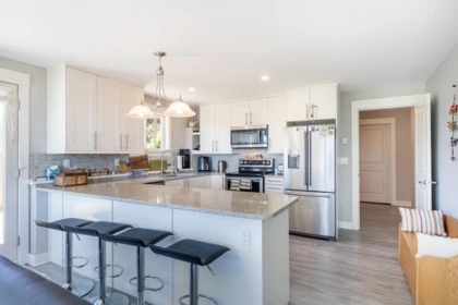 Hot Tub / Spa Photo of 5997 Cowrie Street, Sechelt, BC