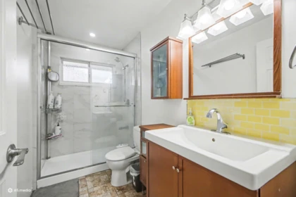 Laundry Room Photo of 9279 156a Street, Surrey, BC